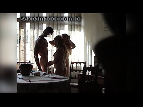 ❤️ Sex friends invite a giant man and a threesome with him ❤️❌ Porn video at en-gb.serviporno.ru